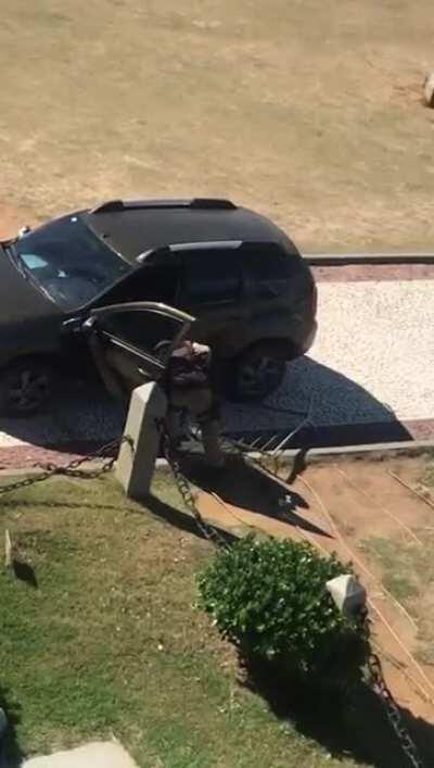 Policial militar baiano surta em Salvador