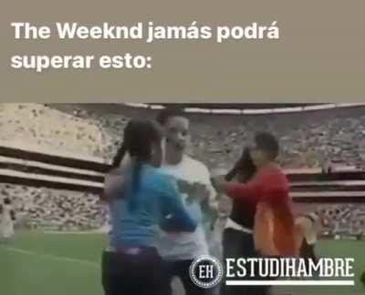 Nunca superaran un half-time mamalon como este :v