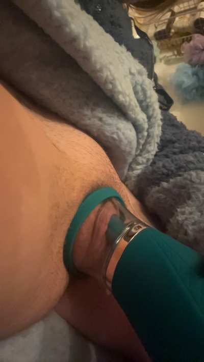 Love the way it sucks me 