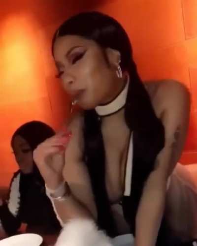 Can Nikki eat you like this 😋