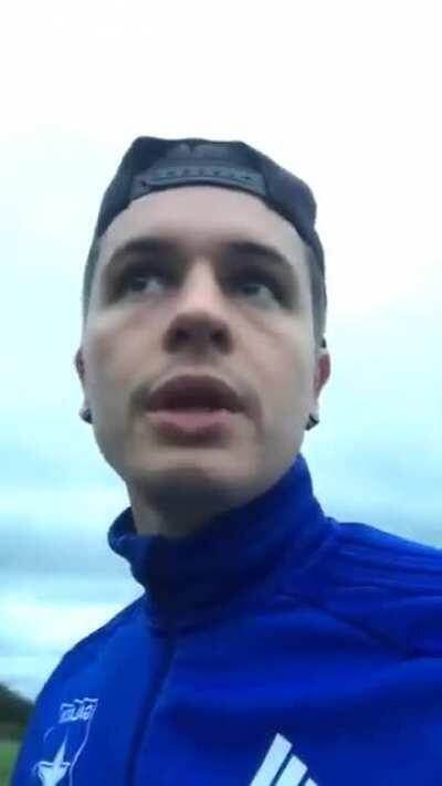 Professional car thief (with Audio) [Crosspost from Imgur. OP: TheEliteInvaderZim]