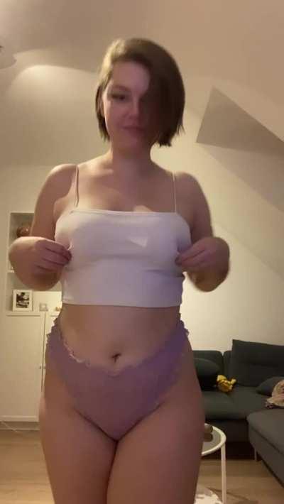 need someone to make me stop dancing and giggling and fuck me already—-😇