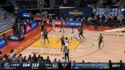 [Highlight] Poole cuts the lead to 2 with 2.2 left