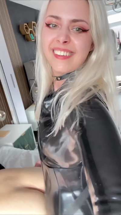 Slamming into my fucktoy