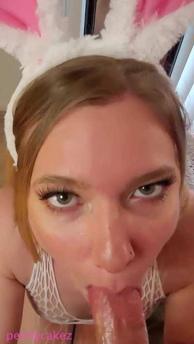 This bunny girl loves cum