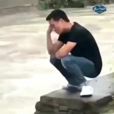 прям памятник