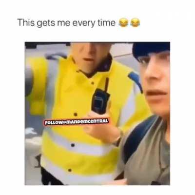 A helpful police officer