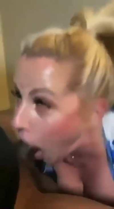 Mom of two hasn't forgotten how to throat big cocks 😈😈