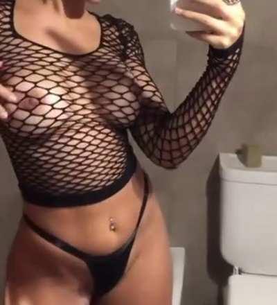 Do you want to come and play with mommy?