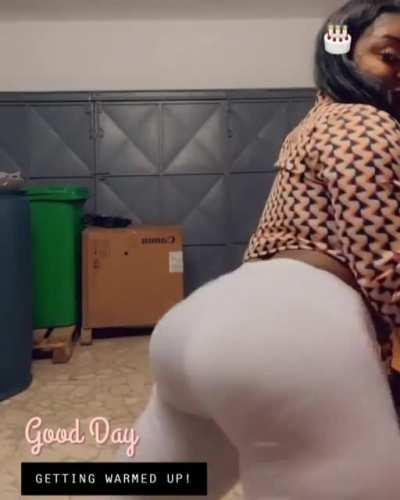 Jiggly ass