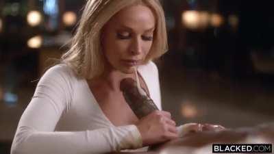 Becky 👄 has entered the room 🔝