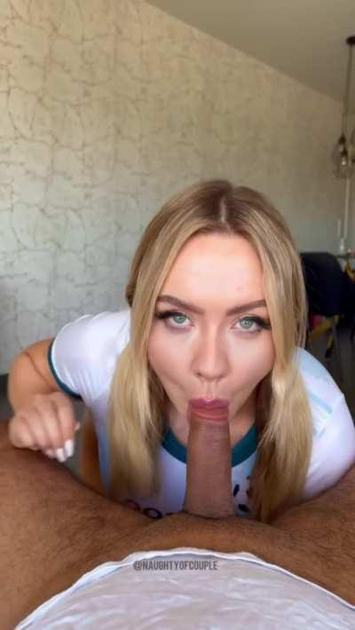 I love to suck that dick