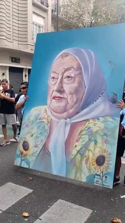 Volvio, en forma de pintura