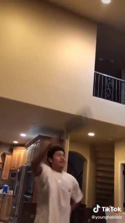 Mexican restaurants be like