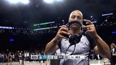 [Highlight] Dinwiddie buries the long triple to tie but he doesn't get the shot off in time