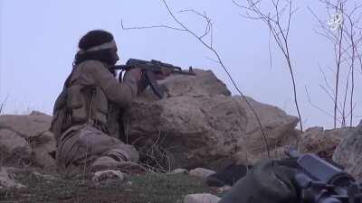 [Combat Edit] Charge of the Righteous 1 - ISIS fighters assualt Peshmerga positions