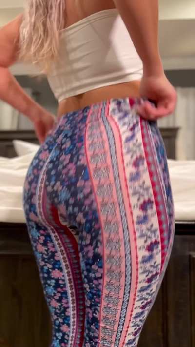 Jiggle in and out of flares 😛(OC)