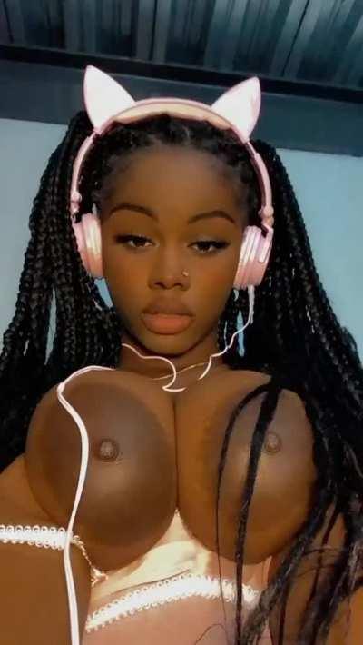 If I was your GF I'd send you nudes like this everyday