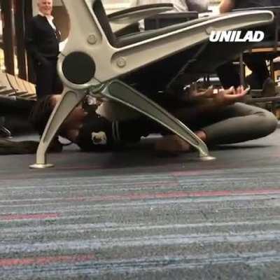 Airport limbo skills - don’t look at me