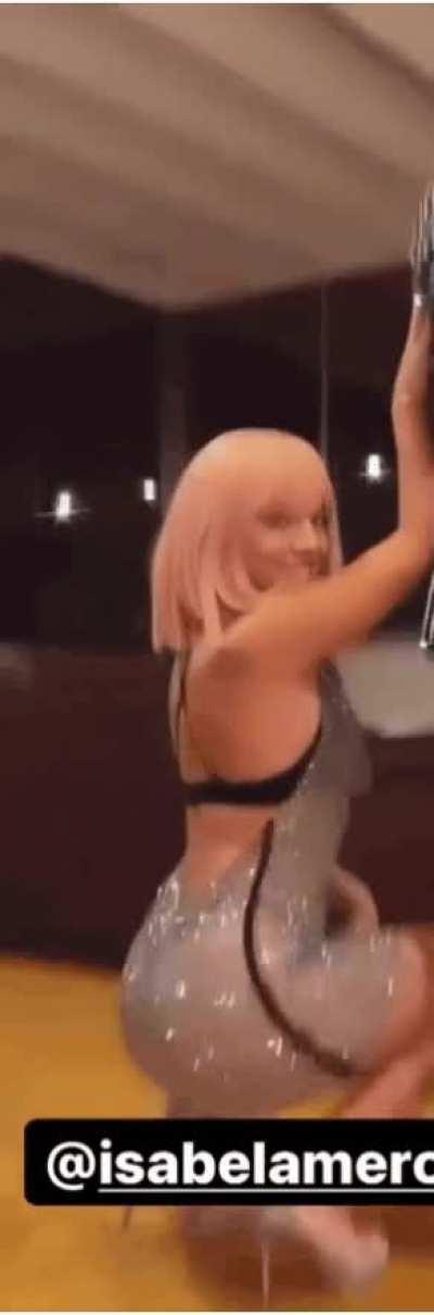 Isabela Merced is such a fucking tease