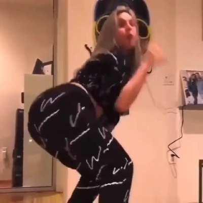 WGCW Teaching how to dance