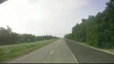 Pilot lands plane with engine failure oh highway