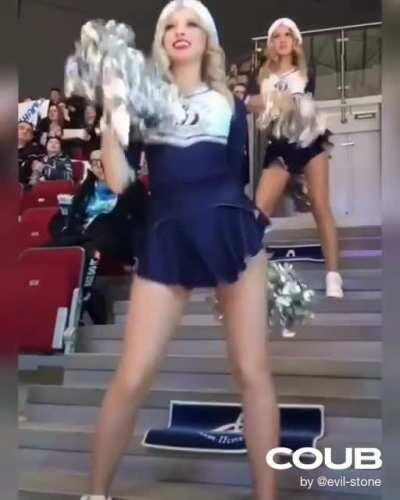 Geceniz şenlensin biraz hep nsfw nude olmaz bence