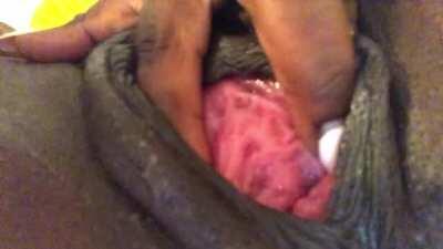 Perfect contrast💗🤎