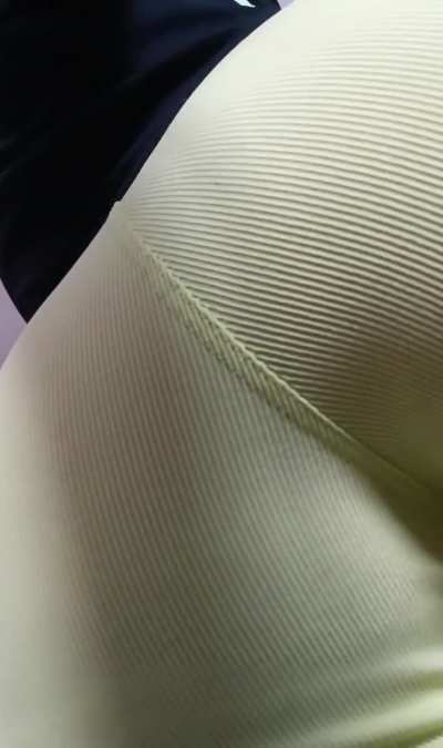 some farts in leggings💛💨🔥🧡😈