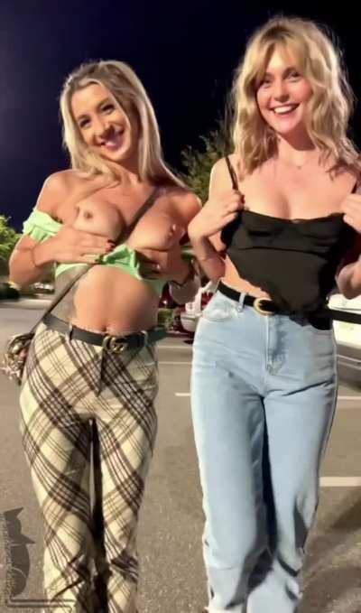 Just walked out of the oyster bar… now off to get a pearl necklace ;)