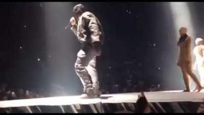 God I can’t wait until I can go to a concert again 😩