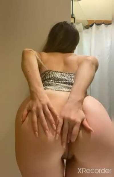 Get Contents of this Beauty in Comment⬇️⬇️