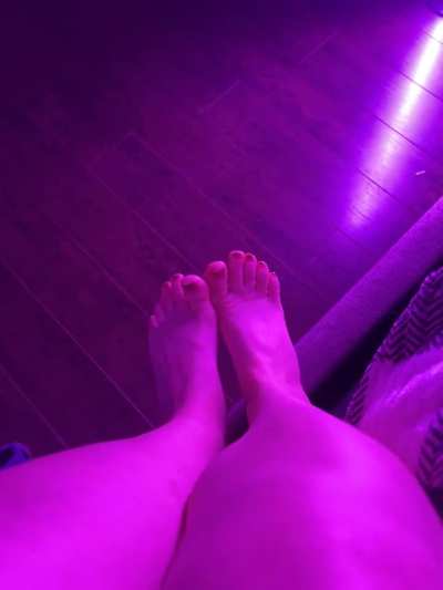 Just waiting for you to rub em 🖤