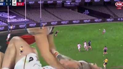 Life hack: watch 2 games at once using grass as a greenscreen