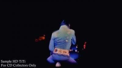 Elvis performing live, June 17th 1972 evening show