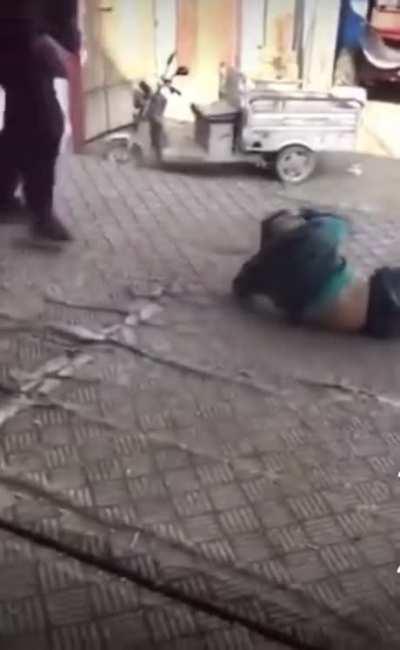 Look at his cool trick!