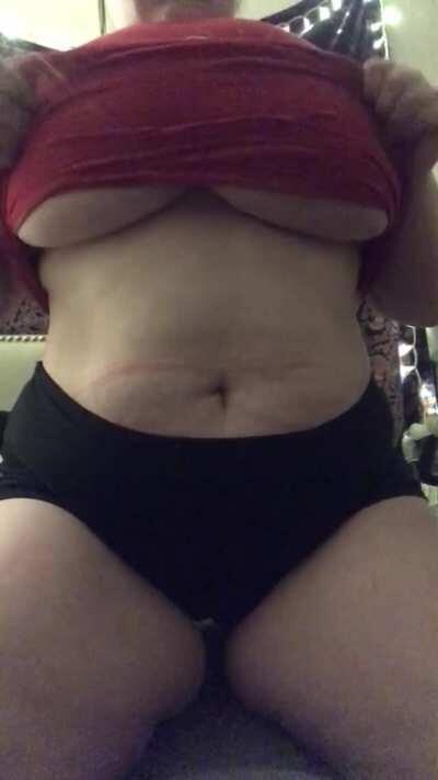 does anyone else remember happy bunny??