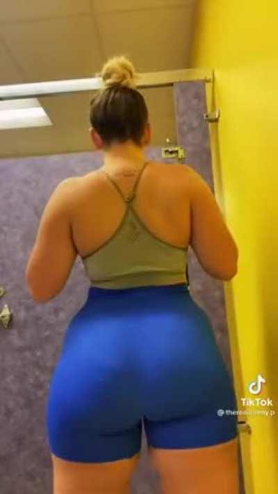 Tiktok pawg that takes BBC