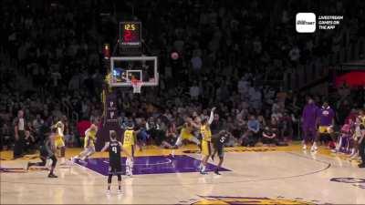 [Highlight] JTA with a bad foul on Fox on the jumper and becomes a two possession game