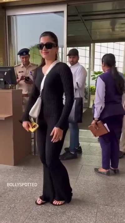 Rashmika Plushy ass 🍑