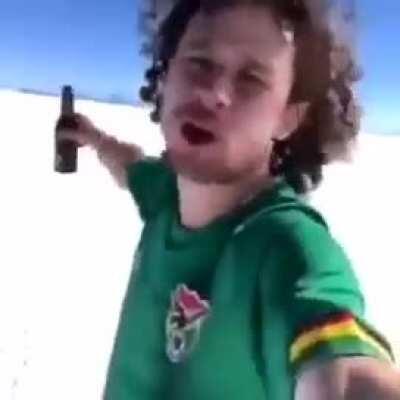 Cazzu: *existe* Automáticamente el fag chat: