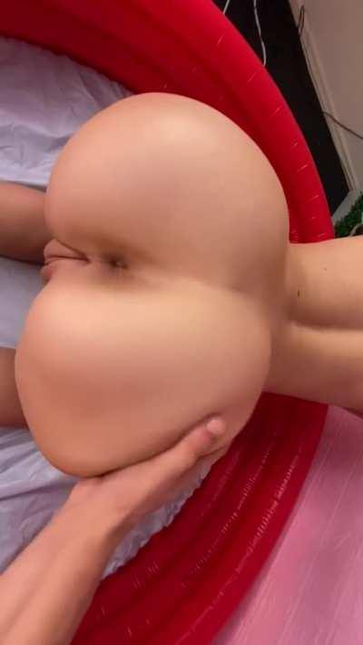 If my ass made you hard, I’d let you hit it