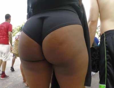 Join my telegram for only $5 ....1,000+ vids plus links, access to candid Beach booty and streetflix ...also every member has a chance to win some money.... dm me