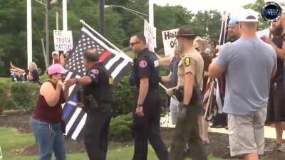 I'm 100% for police reform, but I will NEVER turn down sharing a video of a dumbass banshee facing the consequences of her actions