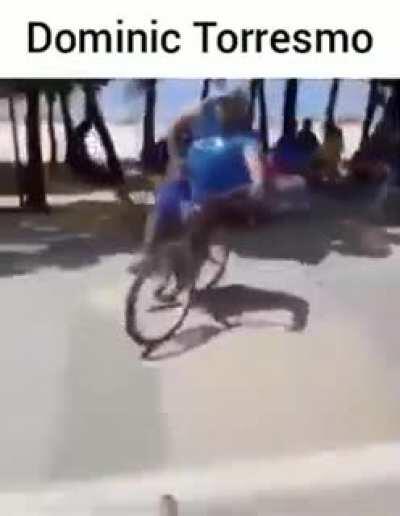 Muquinha assistindo Velozes E Gostosos ontem , muquinha manda salve para Vitor Augusto de , campo Largo seu verme inútil