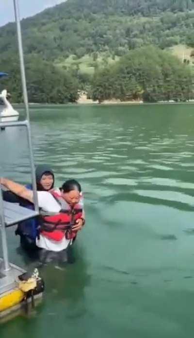 Не рассчитан на бодипозитивных жирух.