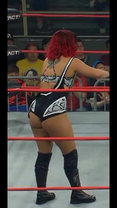 Killer Kelly 🍑 and wedgies