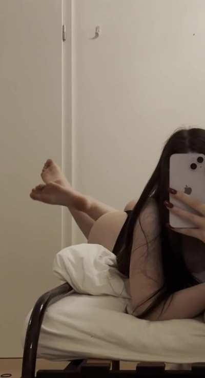 I'm little but I swear I can take the whole thing