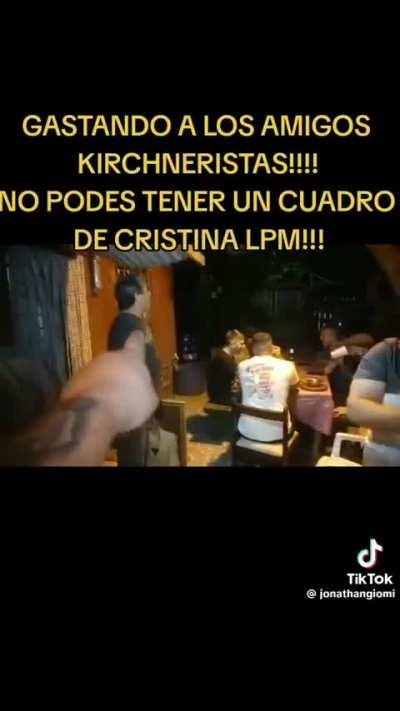 Tabula rasa entre las fuerzas del cielo y los peronistas por navidad. Viva la patria!