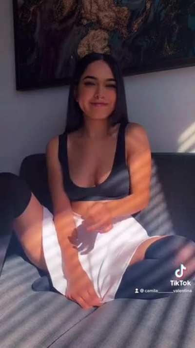 @camila______valentina (Help me out I keep getting banned 🥺)